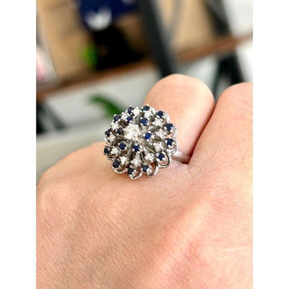 Stunning 14k Sapphires & Diamonds Vintage Ring - Picture 15 of 16